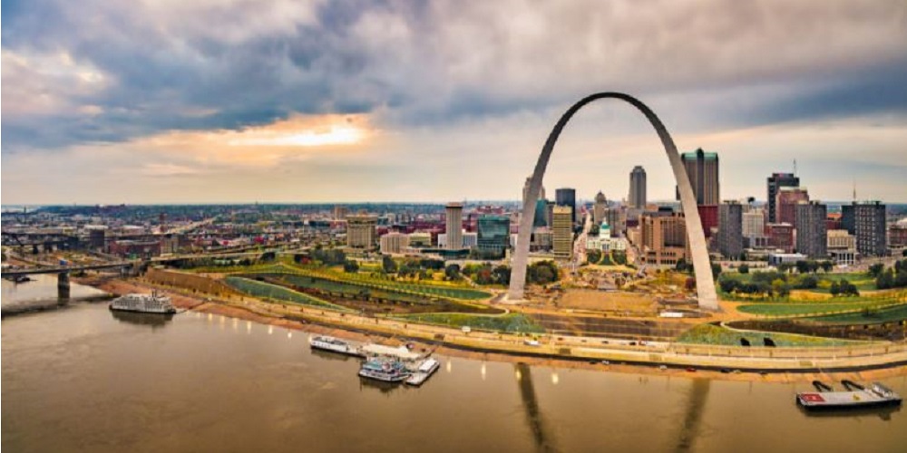 Midwest region for yachts and boats for sales.