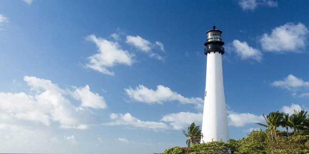 Southeast region for yachts and boats for sales.